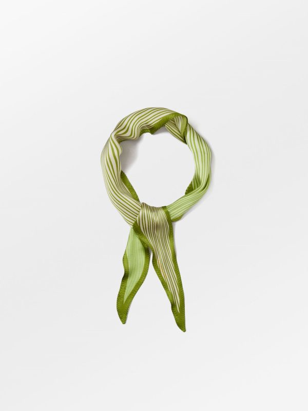 Aidipta Diamond Scarf