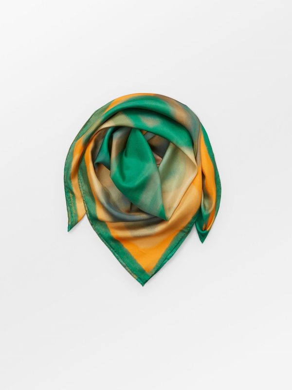 Julita Sia Scarf