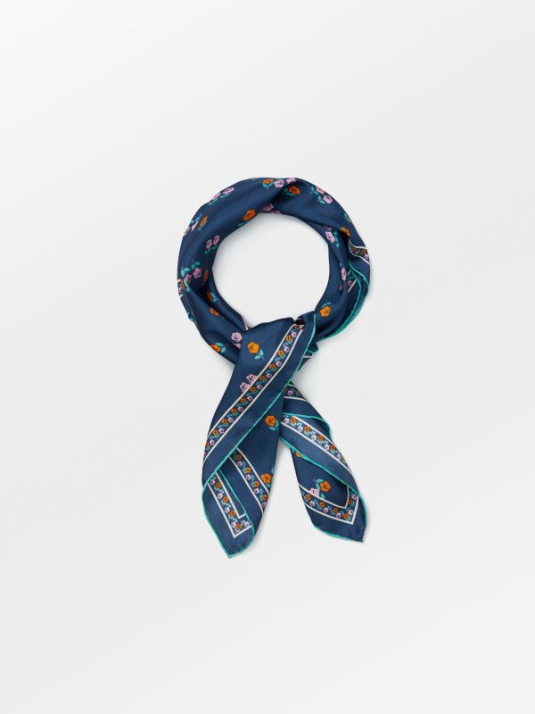 Rosie Sia Scarf