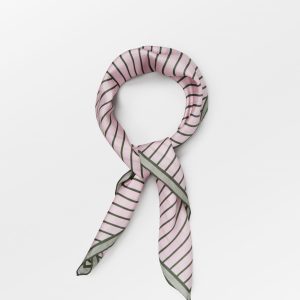 Dyna Sia Scarf